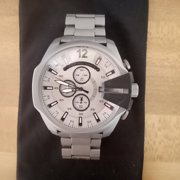 Men's wristwatch - Picture 1 of 4